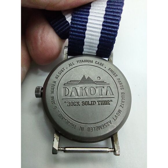 Dakota "Rock Solid Time" All Titanium Case Swiss Parts Men's Vintage Date Watch - Picture 7 of 9